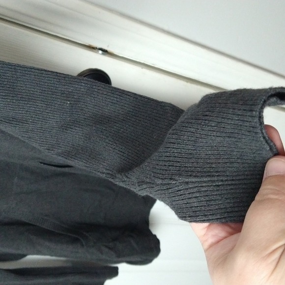 $Cyrus dark grey hooded pullover lightweight pocket ribbed sleeve sweater Size S - Picture 4 of 9